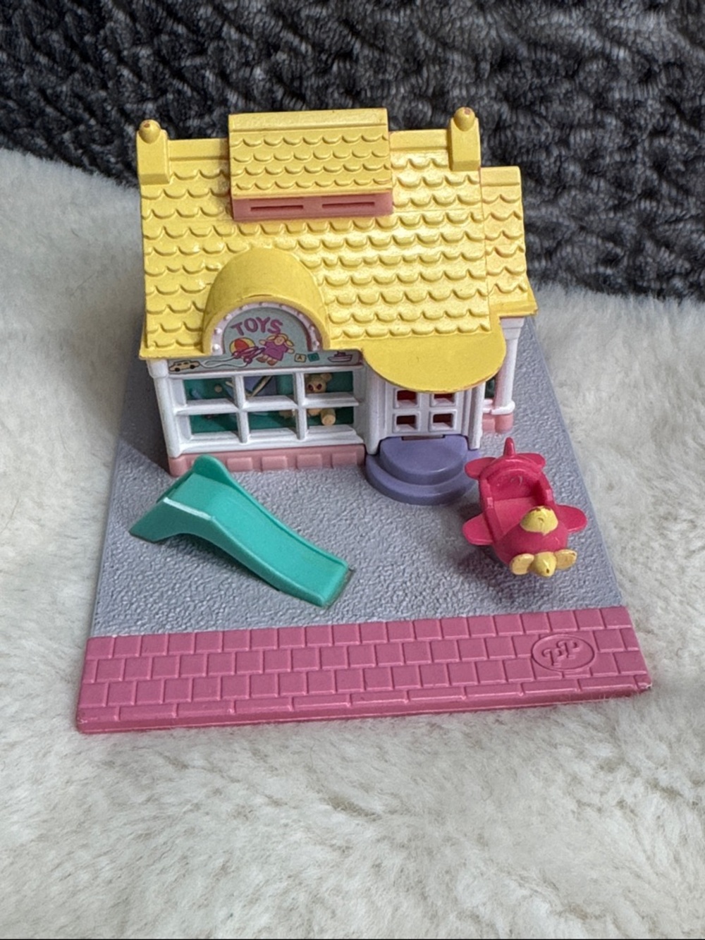 Vintage 1993 Polly Pocket Toy Shop